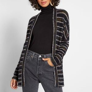 Fuzzy Striped Cardigan "Color and Character"